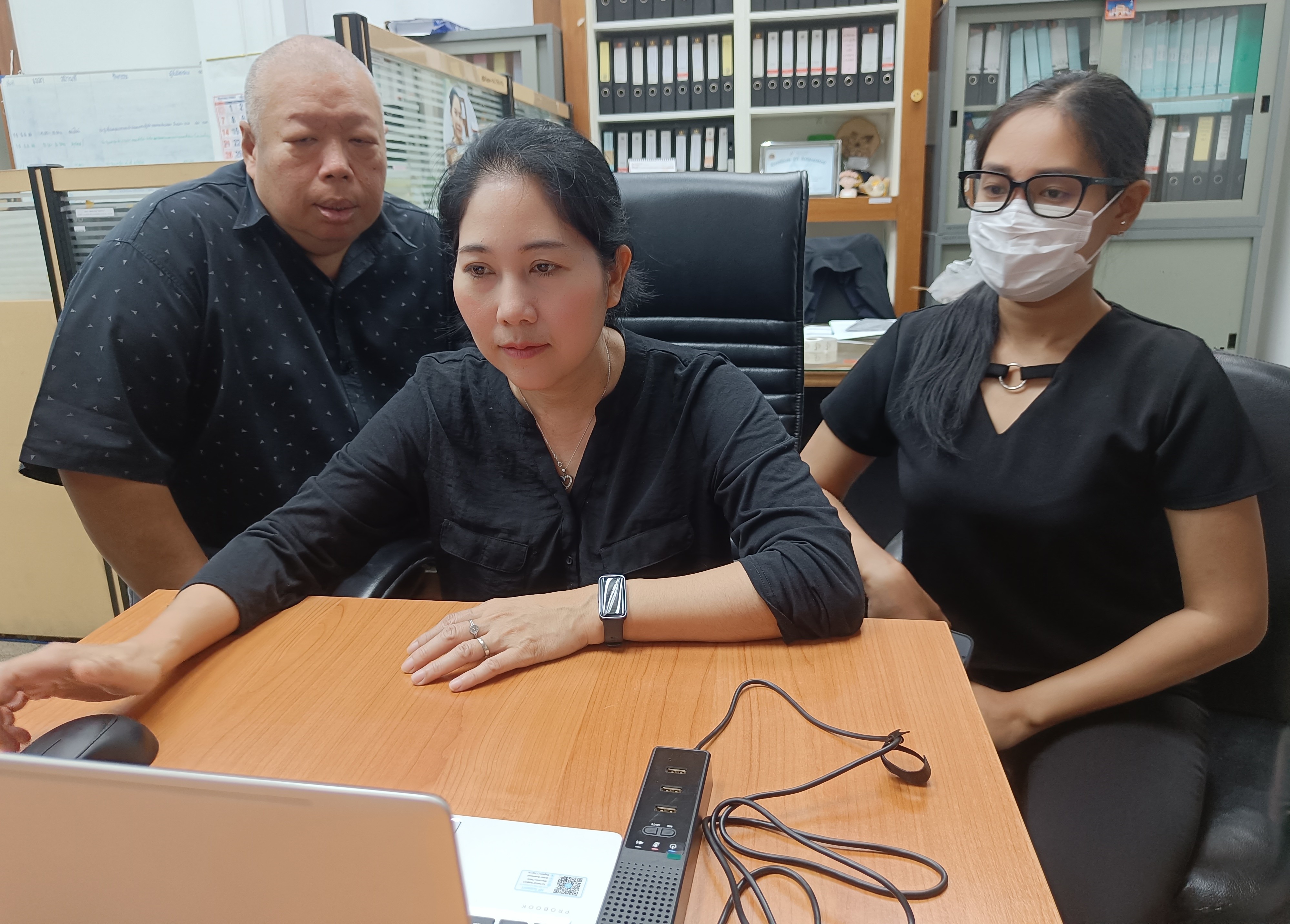 title - เข้าร่วมการประชุมชี้แจงกรอบและแนวทางการประเมินผลการปฏิบัติราชการของส่วนราชการ ประจำปีงบประมาณ พ.ศ. 2569-2570 ครั้งที่&nbsp;2 ผ่านสื่ออิเล็กทรอนิกส์ (ระบบ&nbsp;Zoom Meeting&nbsp;/&nbsp;Facebook Live และผ่านระบบ&nbsp;Youtube Live) ของสำนักงาน ก.พ.ร.